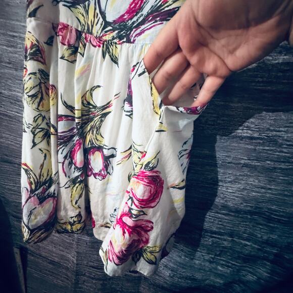 CAbi #469 Floral Afternoon in the Garden A Line Skirt Pleated White Women Size 2 - Picture 12 of 13